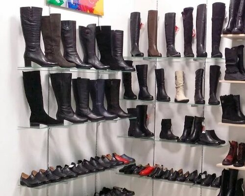 Фотография обувного магазина Магазин женской обуви
