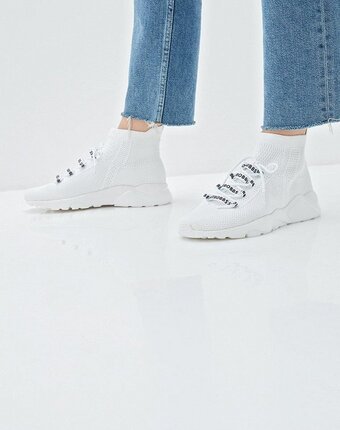 Миниатюра фотографии Кроссовки strobbs
