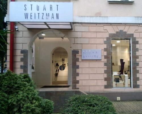 Фотография обувного магазина Stuart Weitzman