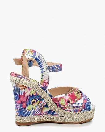 Миниатюра фотографии Босоножки chasse