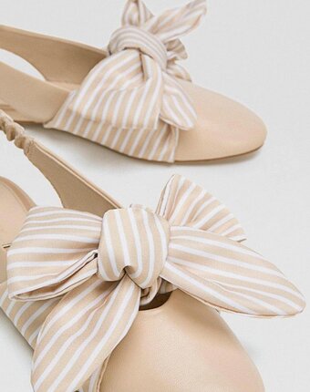 Миниатюра фотографии Сандалии stradivarius