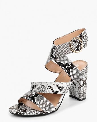 Миниатюра фотографии Босоножки girlhood