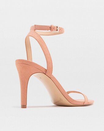 Миниатюра фотографии Босоножки stradivarius