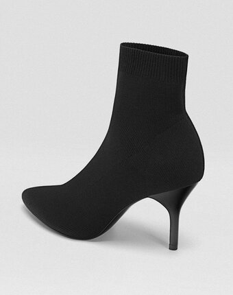 Миниатюра фотографии Ботильоны stradivarius