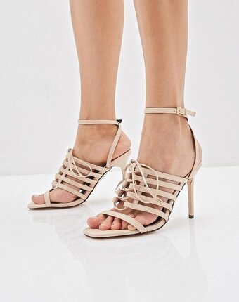 Миниатюра фотографии Босоножки river island
