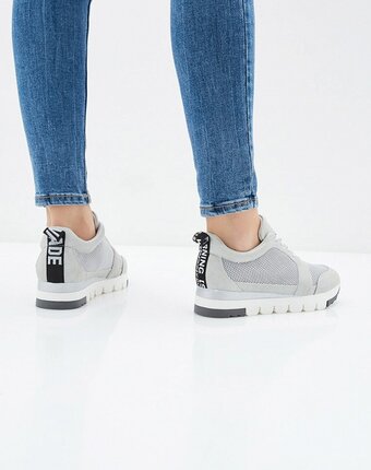 Миниатюра фотографии Кроссовки rio fiore