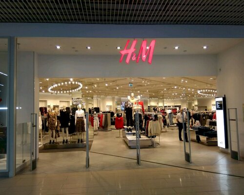 Фотография обувного магазина H & M