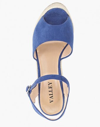 Миниатюра фотографии Босоножки valley