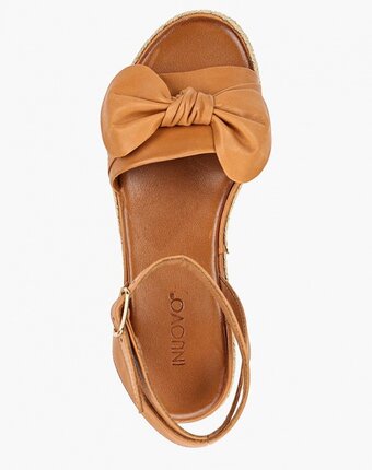 Миниатюра фотографии Босоножки inuovo