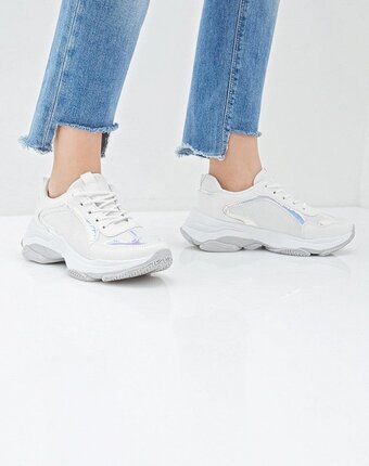 Миниатюра фотографии Кроссовки renda