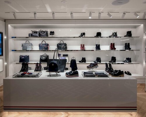Фотография обувного магазина Tommy Hilfiger