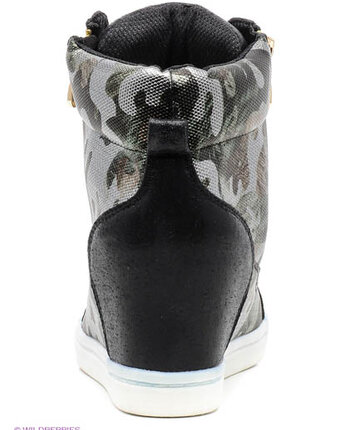 Миниатюра фотографии Сникерсы, burlesque