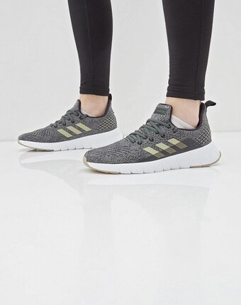 Миниатюра фотографии Кроссовки adidas