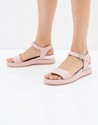 Миниатюра фотографии Сандалии betsy