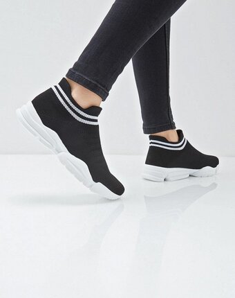 Миниатюра фотографии Кроссовки strobbs