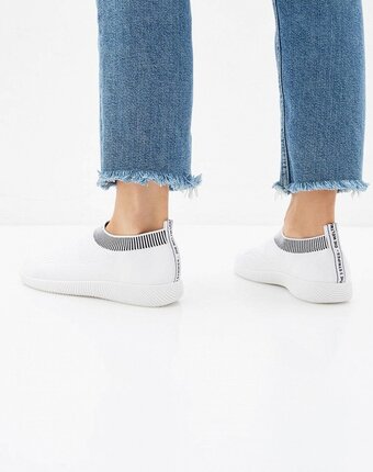 Миниатюра фотографии Кроссовки l.day