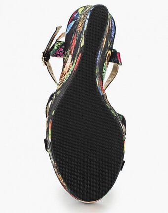 Миниатюра фотографии Босоножки elita