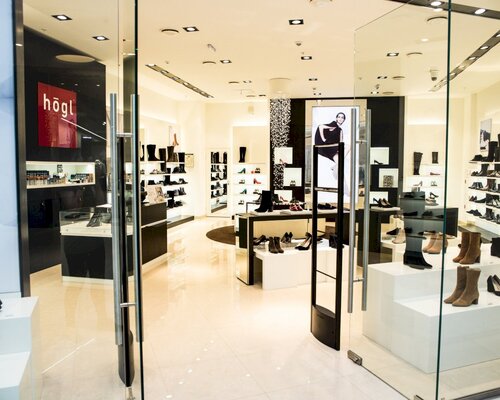 Фотография обувного магазина HÖGL