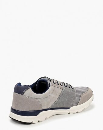 Миниатюра фотографии Кроссовки escan