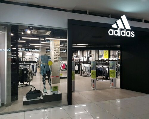 Фотография обувного магазина  Adidas Фотография обувного магазина  Adidas