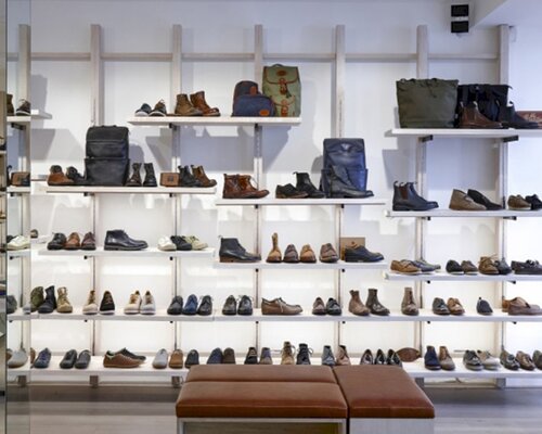Фотография обувного магазина Макро