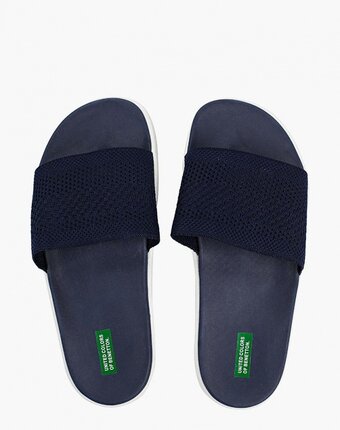 Миниатюра фотографии Сланцы united colors of benetton