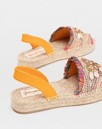 Миниатюра фотографии Эспадрильи stradivarius