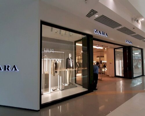 Фотография обувного магазина Zara