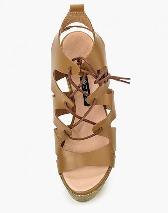 Миниатюра фотографии Босоножки cuple