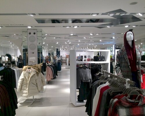 Фотография обувного магазина Bershka