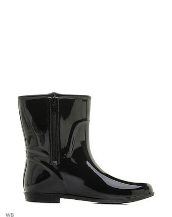 Миниатюра фотографии Резиновые сапоги, деревья