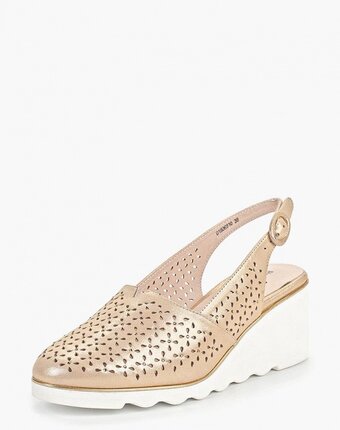 Миниатюра фотографии Босоножки pierre cardin