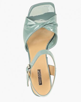 Миниатюра фотографии Босоножки vitacci