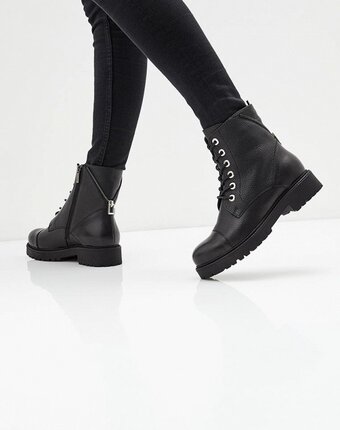 Миниатюра фотографии Ботинки dolce vita