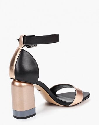 Миниатюра фотографии Босоножки vitacci