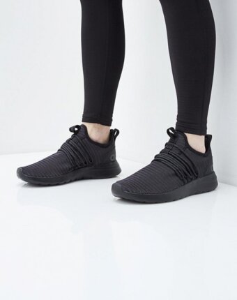 Миниатюра фотографии Кроссовки adidas