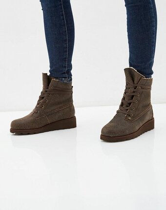 Миниатюра фотографии Ботинки bearpaw