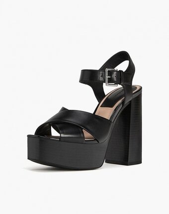 Миниатюра фотографии Босоножки stradivarius