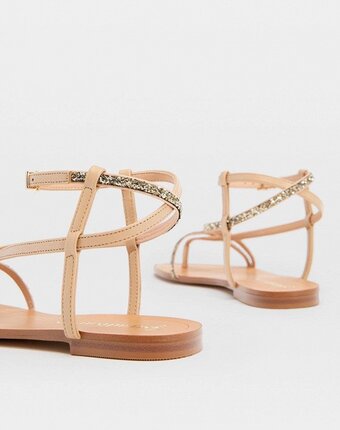 Миниатюра фотографии Сандалии stradivarius
