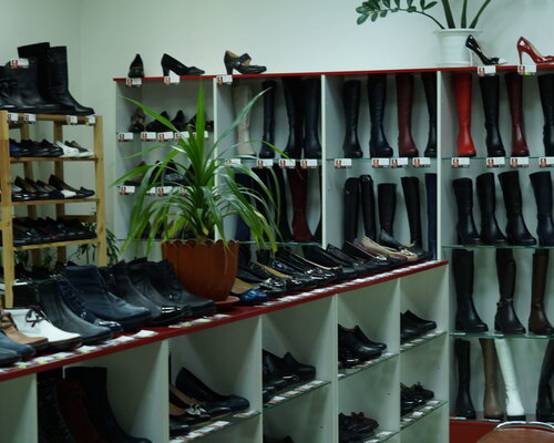 Фотография обувного магазина New Boots