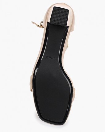 Миниатюра фотографии Босоножки chezoliny