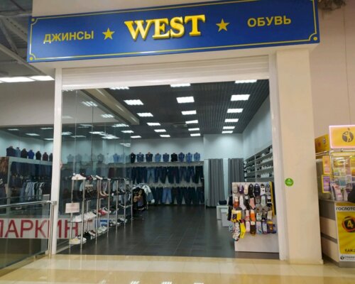 Фотография обувного магазина West