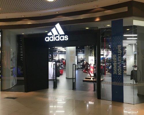 Фотография обувного магазина Adidas