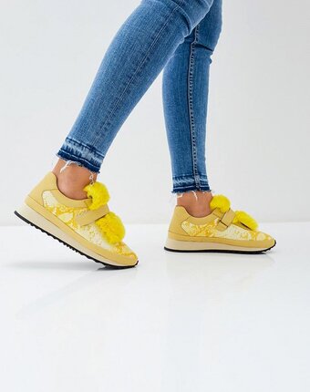 Миниатюра фотографии Кроссовки grand style