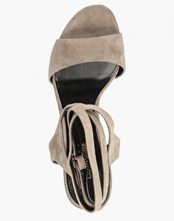 Миниатюра фотографии Босоножки vitacci