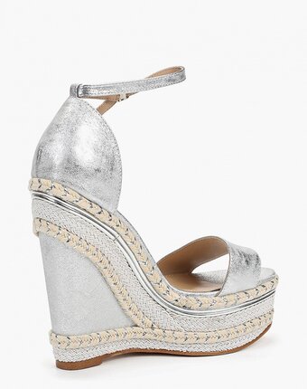 Миниатюра фотографии Босоножки winzor