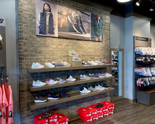 Фотография обувного магазина  New Balance Фотография обувного магазина  New Balance