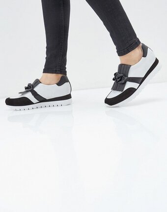 Миниатюра фотографии Кроссовки caprice