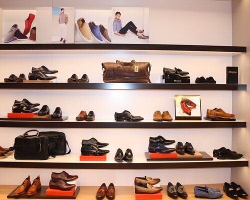 Фотография обувного магазина Showroom BOSS