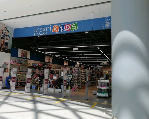 Фотография обувного магазина kari KIDS